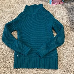 Womans Lululemon sweater